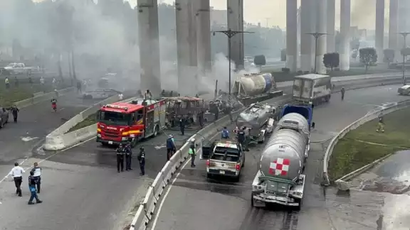 Jazlyn, la bebé afectada en explosión de pipa, recibe primeros injertos e inicia rehabilitación