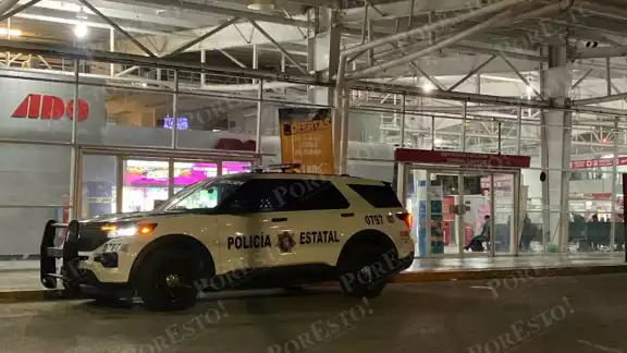 Autoridades actúan ante fallecimiento en autobús turístico Autoridades actúan ante fallecimiento en autobús turístico