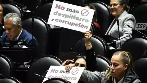 En su conferencia de prensa, la presidenta Claudia Sheinbaum aseguró que a pesar de la desaparición del INAI está garantizada la transparencia En su conferencia de prensa, la presidenta Claudia Sheinbaum aseguró que a pesar de la desaparición del INAI está garantizada la transparencia