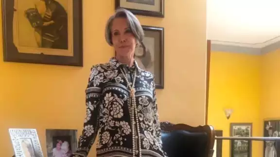 Florinda Meza rompe el silencio sobre las comparaciones con Ángela Aguilar Florinda Meza rompe el silencio sobre las comparaciones con Ángela Aguilar