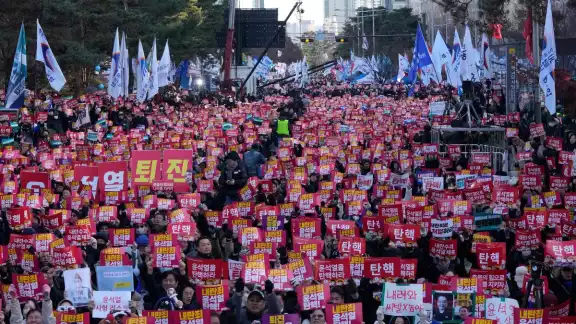 El panorama político para el presidente Yoon-Suk-yeol es cada vez más complicado