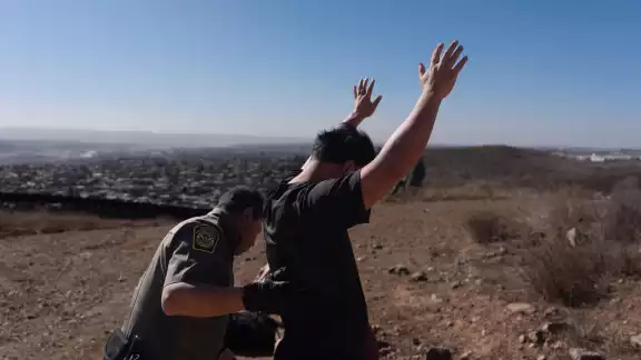 El centro de detención en la base militar ha sido habilitado para albergar hasta 30 mil migrantes El centro de detención en la base militar ha sido habilitado para albergar hasta 30 mil migrantes