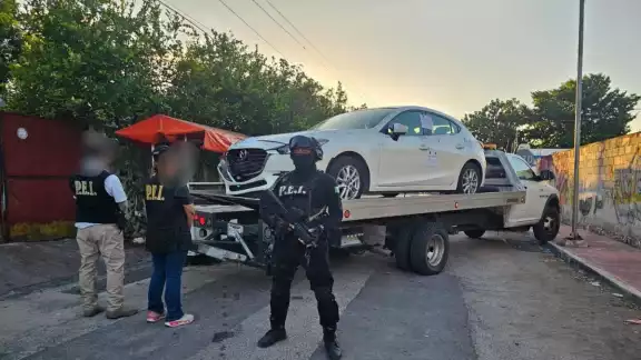 Aseguran vehículo relacionado con hecho de tránsito en Mérida