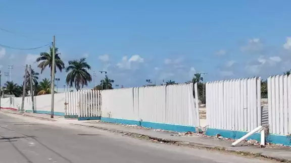 Unidad deportiva “Bicentenario” continúa sin concluirse en Chetumal Unidad deportiva “Bicentenario” continúa sin concluirse en Chetumal