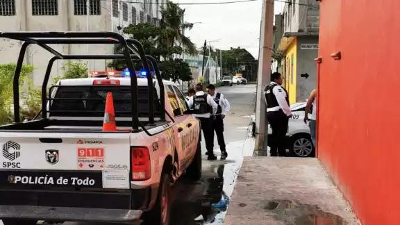 Joven es víctima de estafa y extorsión tras intentar comprar auto en redes sociales; autoridades lo auxilian en la colonia Insurgentes Joven es víctima de estafa y extorsión tras intentar comprar auto en redes sociales; autoridades lo auxilian en la colonia Insurgentes