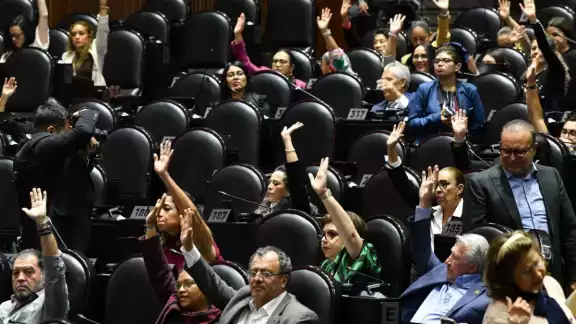 Los servidores públicos tienen que presentar su declaración patrimonial.