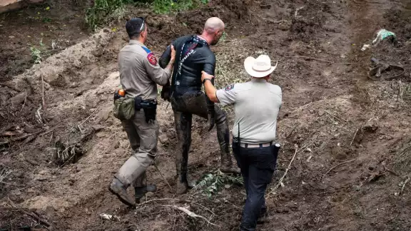 En el condado de Kerr, uno de los más afectados, se han reportado 68 decesos, entre ellos 28 menores de edad En el condado de Kerr, uno de los más afectados, se han reportado 68 decesos, entre ellos 28 menores de edad