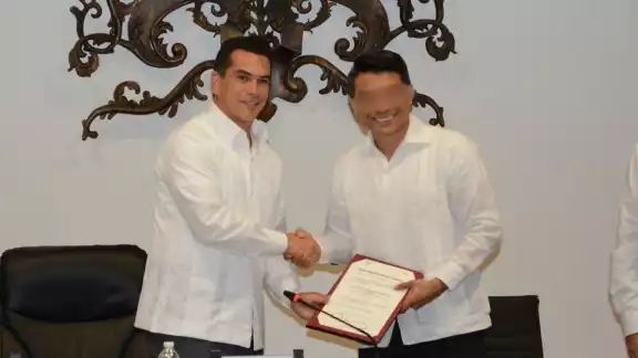 Alejandro Enrique M.C., director de Planeación de la SDA, enfrenta acusación por desvío de 27.6 millones de pesos Alejandro Enrique M.C., director de Planeación de la SDA, enfrenta acusación por desvío de 27.6 millones de pesos