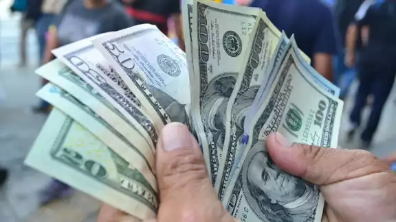 El peso mexicano cotiza estable frente al dólar este martes 16 de julio