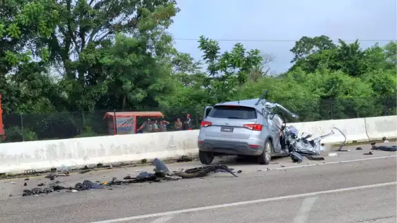 Un accidente en la gasolinera de Pomuch dejó un fallecido y un herido grave Un accidente en la gasolinera de Pomuch dejó un fallecido y un herido grave