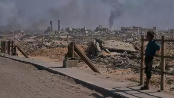 El presidente Donald Trump reconoció el gesto de Israel al detener de manera temporal los bombardeos sobre la Franja de Gaza El presidente Donald Trump reconoció el gesto de Israel al detener de manera temporal los bombardeos sobre la Franja de Gaza