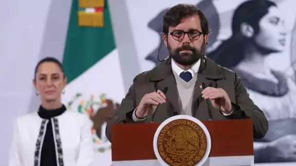 Alejandro Svarch Pérez, titular del IMSS-Bienestar