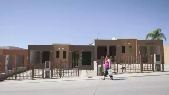 Los precios de las viviendas oscilan entre 600 mil y 700 mil pesos, dependiendo del estado y del tipo de desarrollo