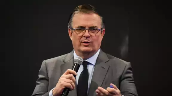 Marcelo Ebrard Casaubón, secretario de Economía Marcelo Ebrard Casaubón, secretario de Economía