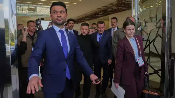 Volodimir Zelenski, presidente de Ucrania, llegó a Turquía para dar seguimiento a las negociaciones de paz Volodimir Zelenski, presidente de Ucrania, llegó a Turquía para dar seguimiento a las negociaciones de paz