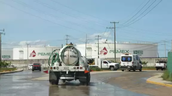 La decisión responde al plan presentado por el Gobierno mexicano, que contempla una reducción de los pasivos de la petrolera