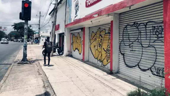 Según el portavoz de la Canaco en Cancún, el año pasado dejaron de operar 485 socios, especialmente en los ramos de servicios, construcción y tecnología