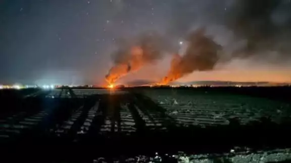 La explosión de un vehículo se reportó en zona de La Limita de Itaje, al oriente de Culiacán