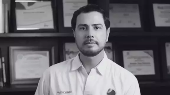 Bernardo Bravo fue un reconocido productor y representante del sector limonero en Michoacán Bernardo Bravo fue un reconocido productor y representante del sector limonero en Michoacán