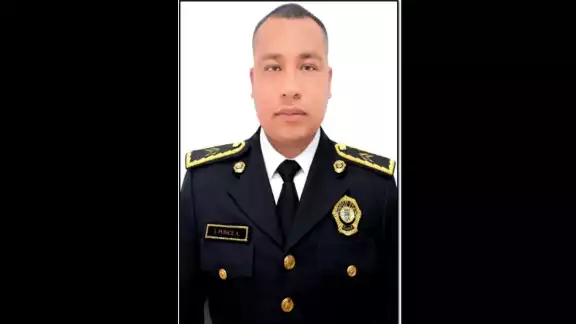 De acuerdo con el reporte oficial, Ponce Alfaro se encontraba en su día de descanso acompañado de su esposa