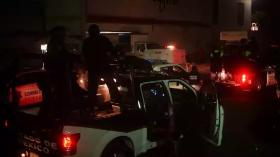 La senadora Mariela Gutiérrez Escalante, quien transitaba por la zona, intervino al considerar que los policías de Tonanitla no deberían operar en el área.