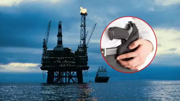 Petroleros podrán portar armas para defenderse de ataques en la Sonda de Campeche Petroleros podrán portar armas para defenderse de ataques en la Sonda de Campeche