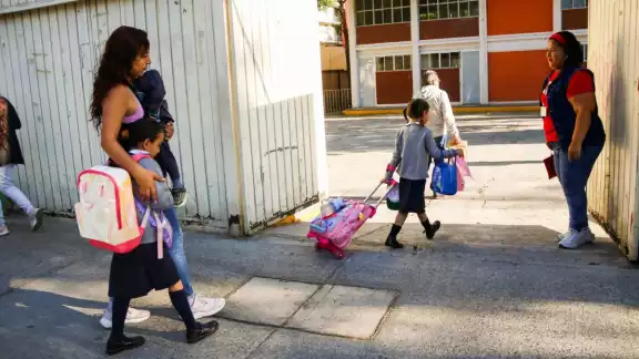 Con este despliegue, el Gobierno capitalino busca que el regreso a clases sea seguro, ordenado y con acompañamiento permanente Con este despliegue, el Gobierno capitalino busca que el regreso a clases sea seguro, ordenado y con acompañamiento permanente