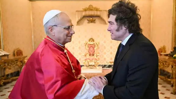 El Papa León XIV recibió en el Vaticano al presidente de Argentina, Javier Milei