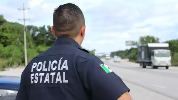  Consideraron pobladores insuficiente sólo una patrulla y cuatro policías para vigilar el Ayuntamiento