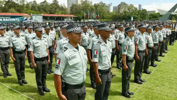 AMLO celebró la aprobación de la reforma que trasnfiere el mando de la Guardia Nacional a Sedena AMLO celebró la aprobación de la reforma que trasnfiere el mando de la Guardia Nacional a Sedena