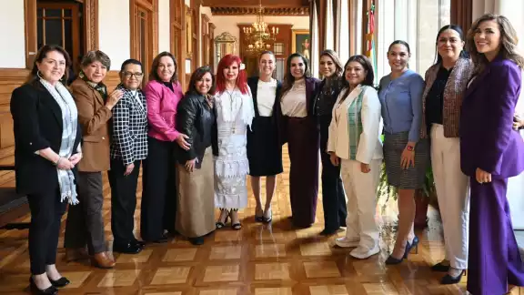 La presidenta Sheinbaum reafirmó que su administración seguirá impulsando políticas de bienestar y equidad en salud La presidenta Sheinbaum reafirmó que su administración seguirá impulsando políticas de bienestar y equidad en salud