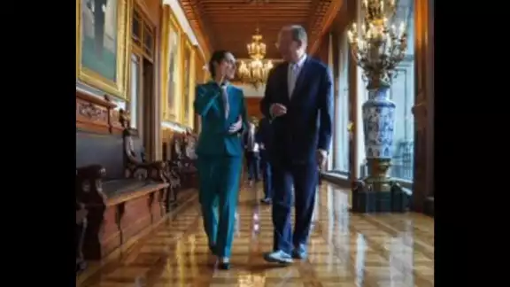 Claudia Sheinbaum se reunió en Palacio Nacional con el CEO del fondo de inversión, Blackrock Claudia Sheinbaum se reunió en Palacio Nacional con el CEO del fondo de inversión, Blackrock