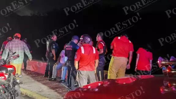 Un hombre de la tercera edad cayó accidentalmente a la caleta en la colonia Electricistas. Un hombre de la tercera edad cayó accidentalmente a la caleta en la colonia Electricistas.