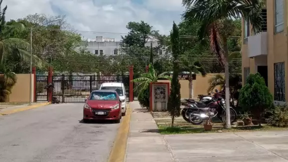 El periodista denunció que el hombre acudió a su domicilio y lo amenazo con un arma de fuego El periodista denunció que el hombre acudió a su domicilio y lo amenazo con un arma de fuego