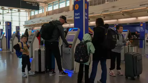 El secretario de Transportes, Sean Duffy, alertó que el panorama podría empeorar conforme se acerque el fin de semana de Acción de Gracias