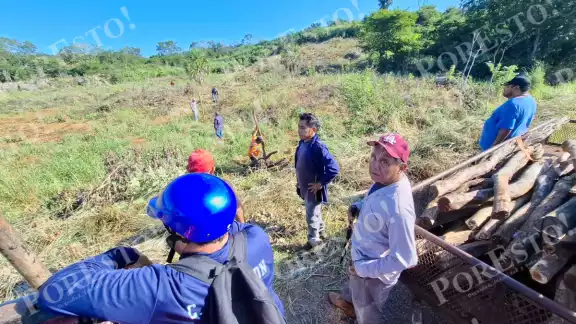Ejidatarios de Nohalal, Hecelchakán, iniciaron la construcción de su propio basurero municipal Ejidatarios de Nohalal, Hecelchakán, iniciaron la construcción de su propio basurero municipal