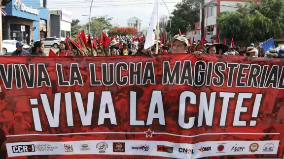 La CNTE exige al gobierno que se cumplan todos los puntos de su pliego petitorio.