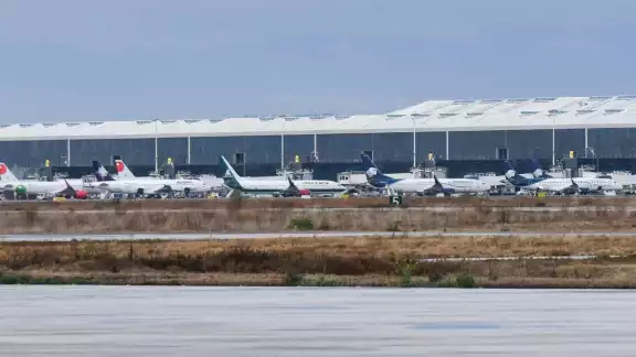 El DOT acusa a México de incumplir el acuerdo aéreo bilateral al reubicar las operaciones de carga del AICM al AIFA