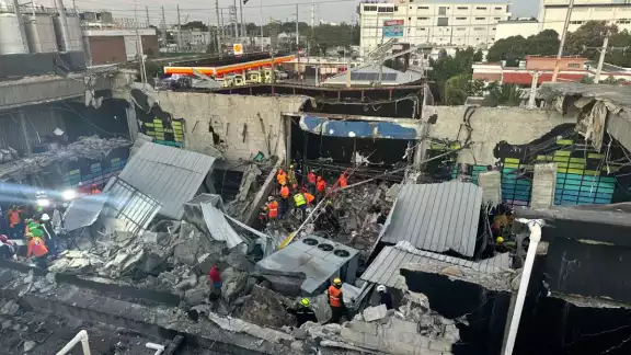 Este trágico incidente ha dejado al menos 27 personas fallecidas y más de 100 heridas
