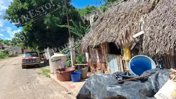 Vecinos de Tinún llevan varios días sin agua por reparación del pozo 2. Vecinos de Tinún llevan varios días sin agua por reparación del pozo 2.