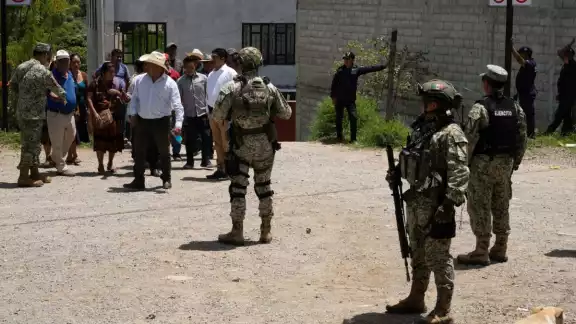 No es la primera vez que la región enfrenta un éxodo. El año pasado, 600 mexicanos cruzaron la frontera por motivos de seguridad No es la primera vez que la región enfrenta un éxodo. El año pasado, 600 mexicanos cruzaron la frontera por motivos de seguridad