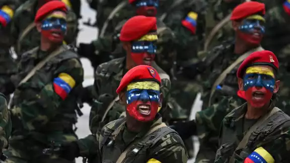 Se estima que la Fuerza Armada Nacional Bolivariana (FANB)cuenta con aproximadamente 123 mil efectivos activos
