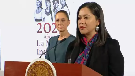 Noemí Juárez Pérez, subsecretaria de Educación Básica, detalló la prohibición de la venta de comida chatarra en las escuelas Noemí Juárez Pérez, subsecretaria de Educación Básica, detalló la prohibición de la venta de comida chatarra en las escuelas