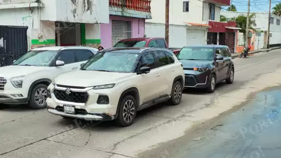 Una conductora distraída provocó un choque por alcance en la colonia Cuauhtémoc, en Campeche.