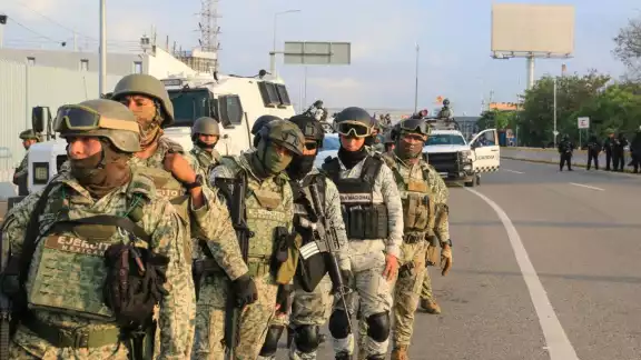 Las fuerzas de seguridad de los tres órdenes de gobierno desplegaron un operativo para recuperar el control del penal