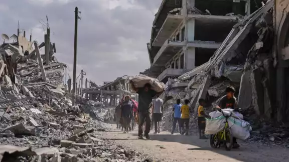 El alto el fuego entró en vigor ayer al mediodía tras el repliegue de tropas israelíes en la mayoría de ciudades de Gaza