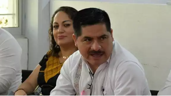 Mario Hernández, alcalde de Chilón, Chiapas, sufrió un atentado la noche del domingo Mario Hernández, alcalde de Chilón, Chiapas, sufrió un atentado la noche del domingo