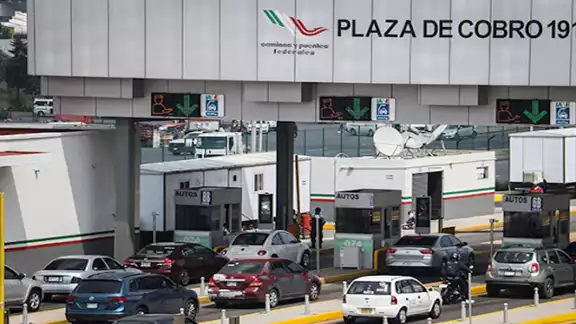 El objetivo de esta medida es que la mayoría de los carriles funcionen exclusivamente con TAGs El objetivo de esta medida es que la mayoría de los carriles funcionen exclusivamente con TAGs