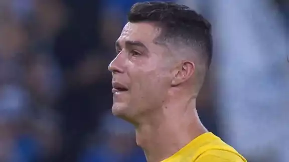 Cristiano Ronaldo no pudo soportar la derrota contra Al Hilal