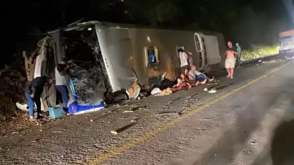 De acuerdo con datos del Ministerio de Transporte de Brasil, más de 10 mil personas han muerto en incidentes de tráfico durante 2024 De acuerdo con datos del Ministerio de Transporte de Brasil, más de 10 mil personas han muerto en incidentes de tráfico durante 2024
